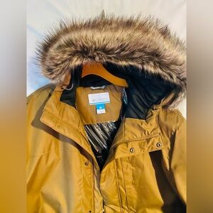 Columbia Tan and Black Outdoor Jacket